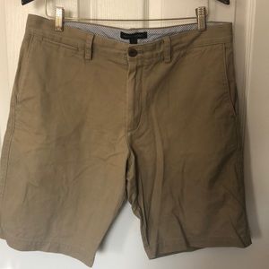 Men’s Khaki Shorts